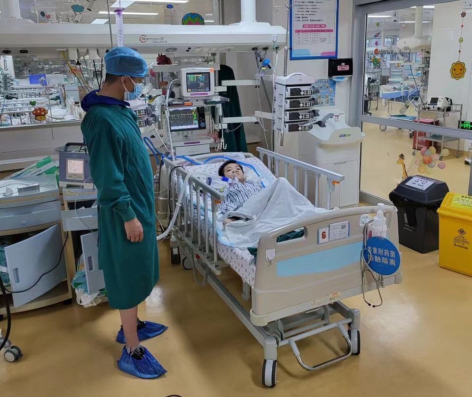 荣成市跨省救护车出租公司